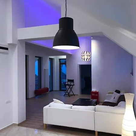 Thomas Loft *