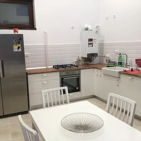 Thomas Loft Apartment *